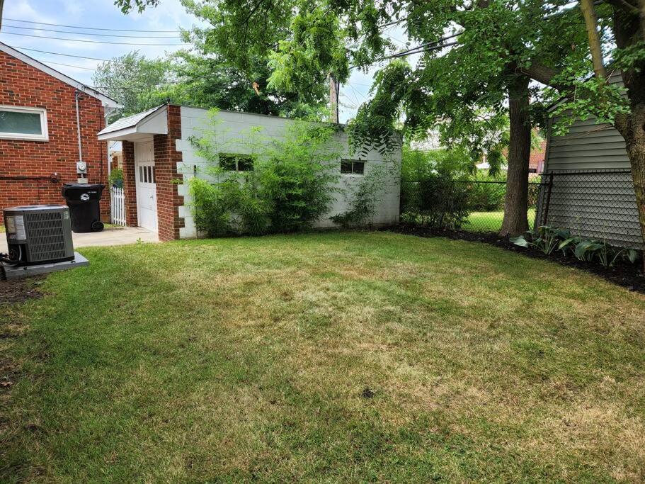 Cozy House Near Lake Erie, 10 Minutes To Downtown. Cleveland Exterior foto
